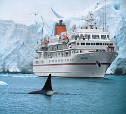 HapagLloyd - MS Bremen